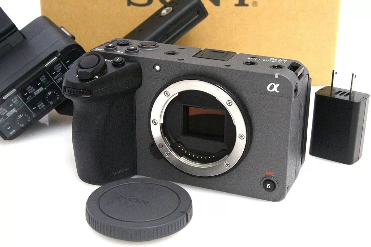 ソニー ILME-FX30 XLRハンドルユニット同梱モデル