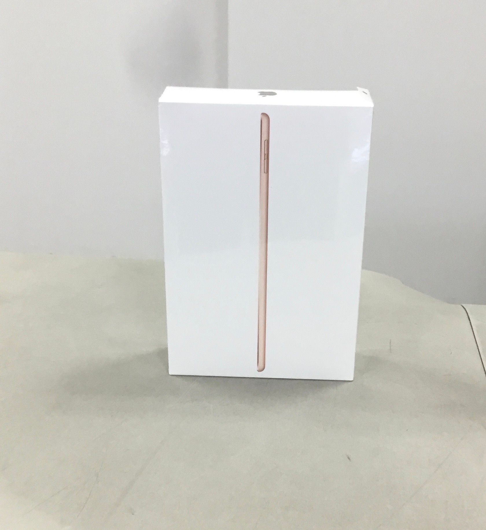 Apple/アップル iPad mini 7.9インチ 第5世代 Wi-Fi 64GB 2019年春モデル MUQY2J/A [ゴールド] タブレット