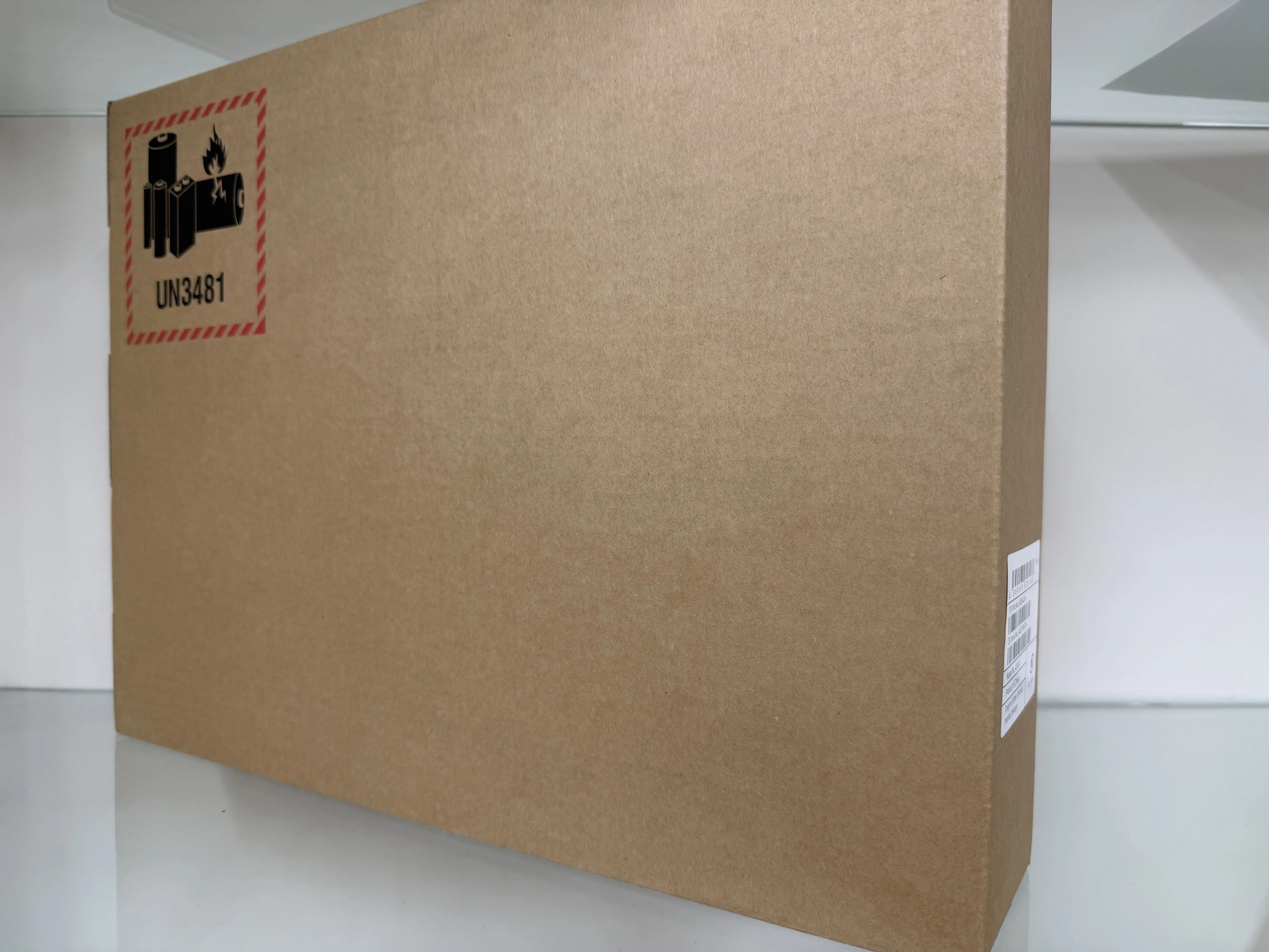 MacBook Pro 14.2インチ Liquid Retina XDRディスプレイ MDE04J/A [スペースブラック]お買取りしました!!