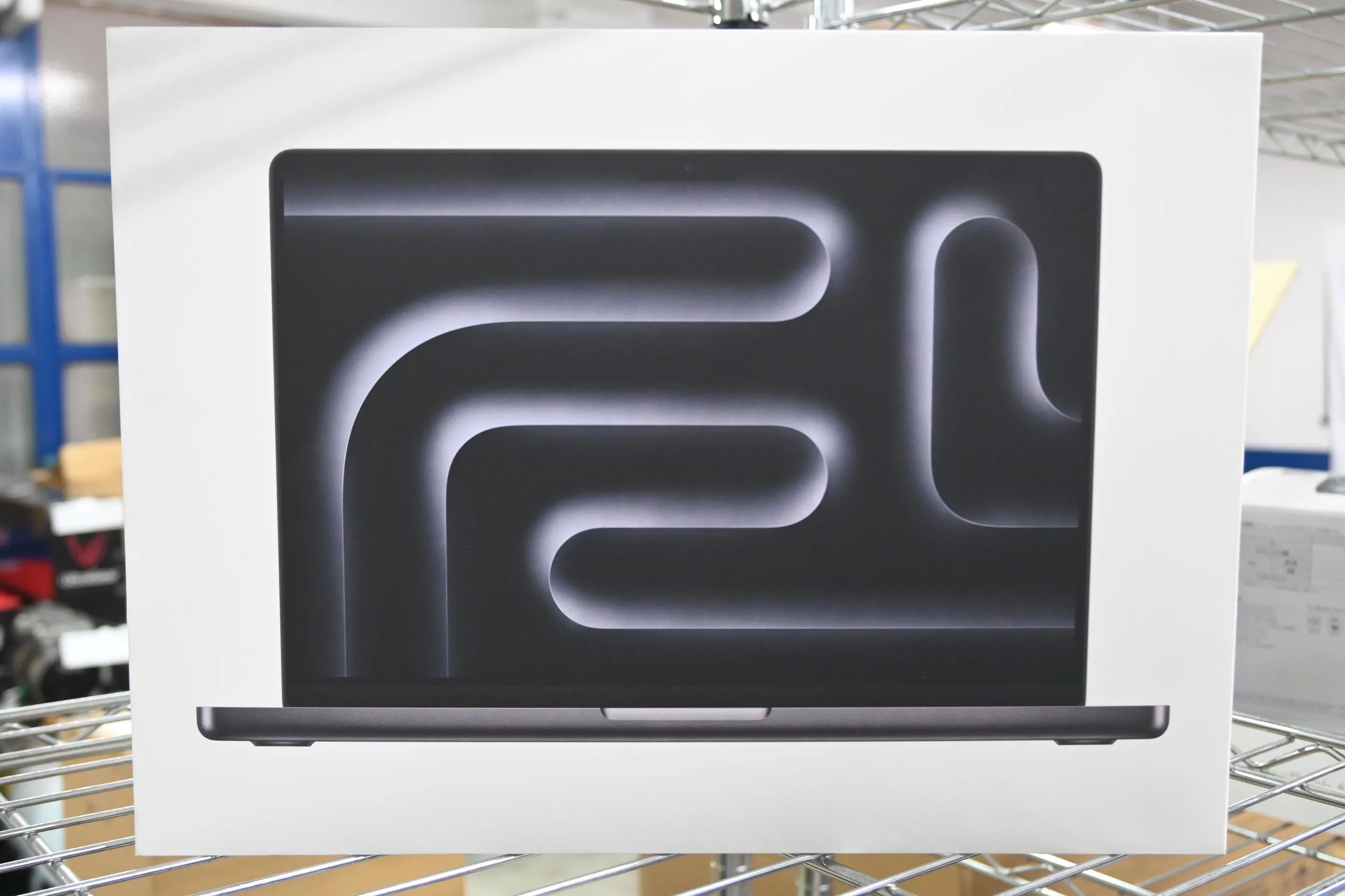 MacBook Pro 14.2インチ Liquid Retina XDRディスプレイ MDE04J/A [スペースブラック]お買取りいたしました！