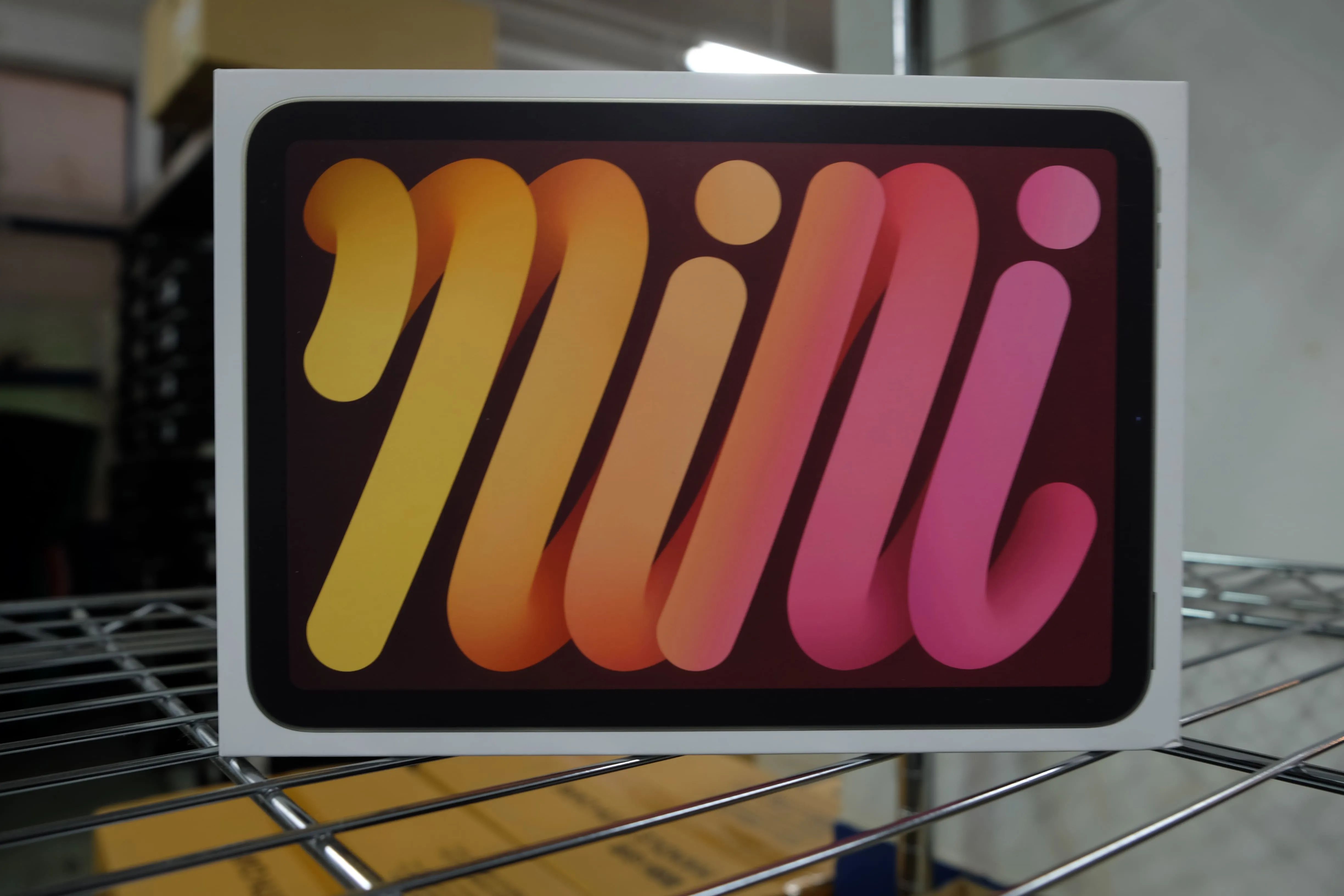 iPad mini 8.3インチ Wi-Fi 128GB 2024年秋モデル MXN83J/A [スターライト]お買取りいたしました！