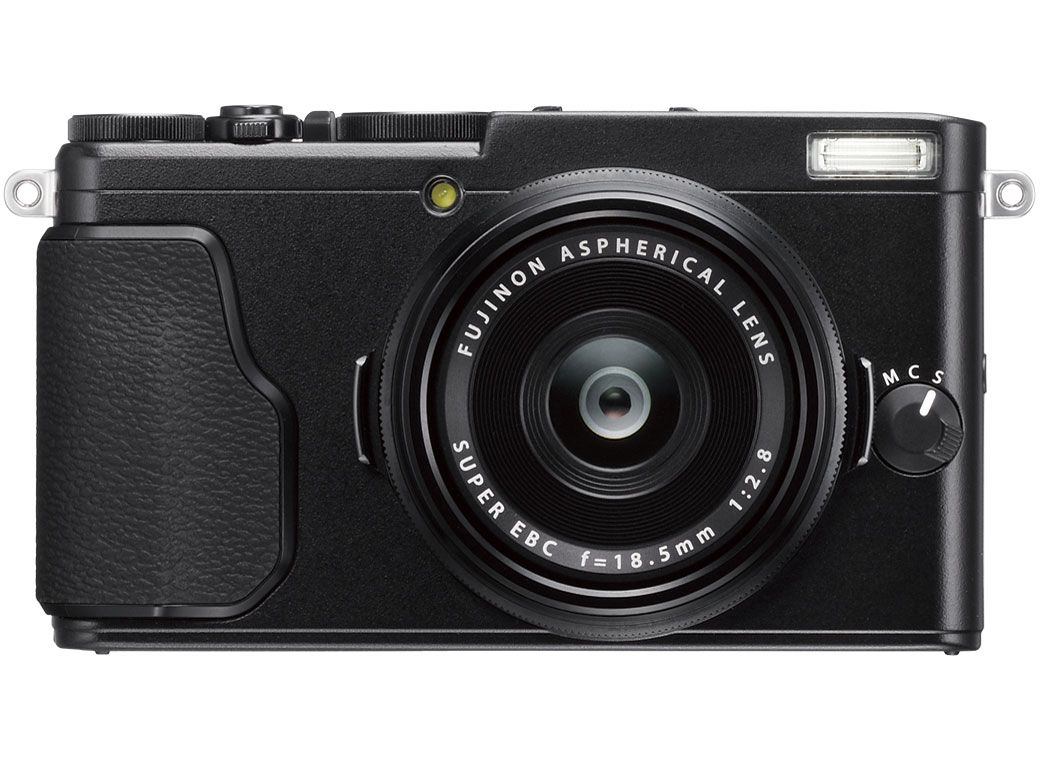 FUJIFILM X70