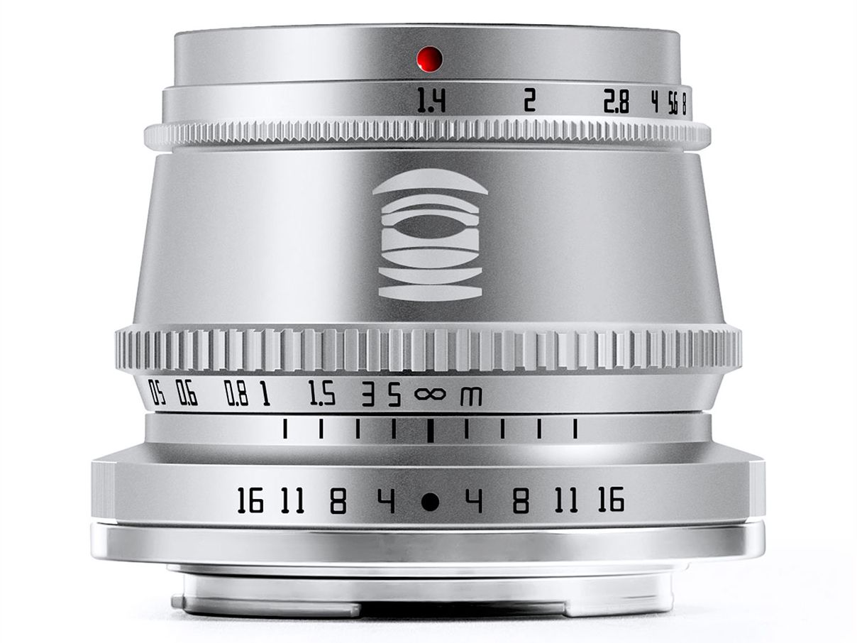 TTArtisan 35mm f/1.4 C シルバー