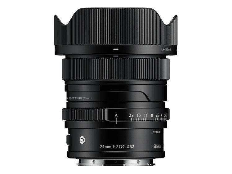24mm F2 DG