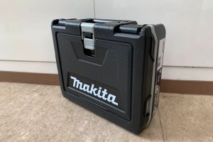 マキタ(Makita)  インパクトドライバー  TD173DRGXB【黒】