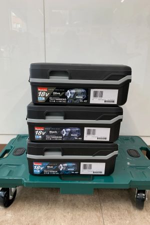 マキタ(Makita)　インパクトドライバー　TD173DRGX [青]