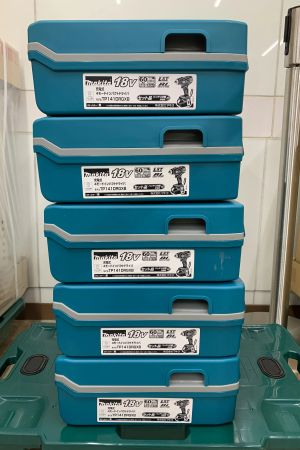 マキタ(Makita)　インパクトドライバー　TP141DRGXB [黒]