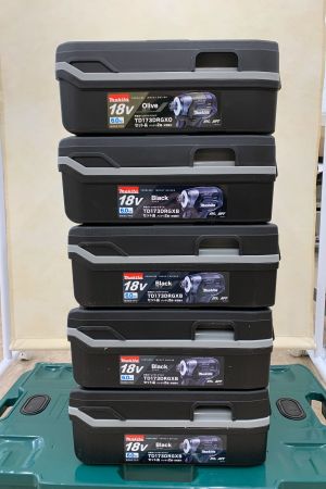 マキタ(Makita)　インパクトドライバー 　TD173DRGXB [黒]