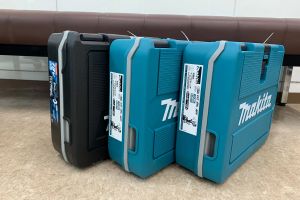 マキタ(Makita)　インパクトドライバー　TD173DRGX [青]