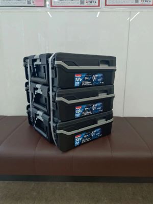 マキタ(Makita)　インパクトドライバー　TD173DRGX [青]