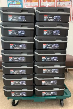 マキタ(Makita)　インパクトドライバー　TD173DRGXB [黒]
