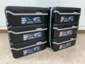 マキタ(Makita)　インパクトドライバー　TD173DRGX [青]