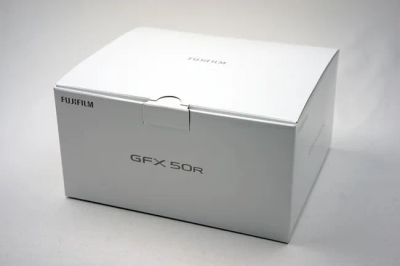 富士フイルム GFX 50R ボディ 中判ミラーレスカメラ