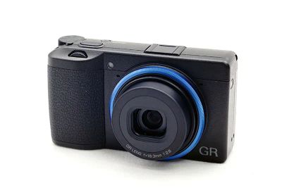 リコー GR III 初回出荷特典ブルーリング付き