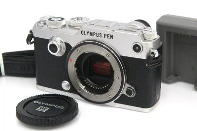 OLYMPUS PEN-F