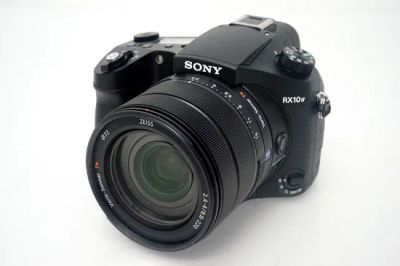 ソニー サイバーショット DSC-RX10M4 カメラ