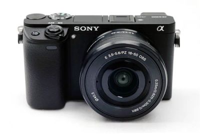 ソニー α6300 パワーズームレンズキット ILCE-6300L カメラ