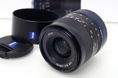 カールツァイス Loxia 2/35 レンズ