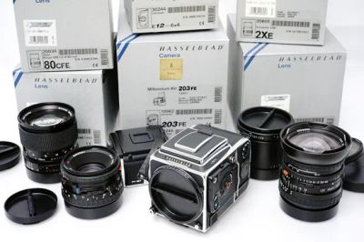 ハッセルブラッド 203FE ミレニアム 2000年 限定モデル他 中判カメラ・レンズ