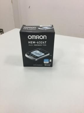 OMRON/オムロン HEM-6324T 血圧計