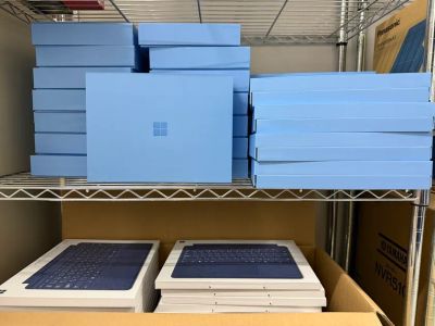 Surface Pro 第11世代 EP2-19226 [サファイア]お買取りしました‼