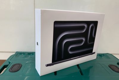 MacBook Pro 14.2インチ Liquid Retina XDRディスプレイ MDE04J/A [スペースブラック]お買取りしました!!