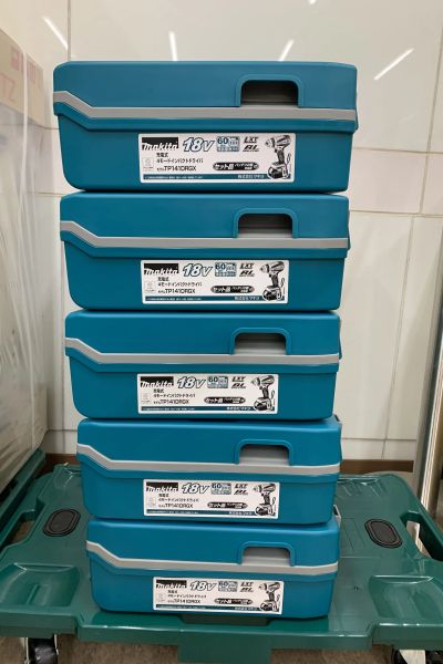 マキタ(Makita)　インパクトドライバー　TP141DRGX [青]