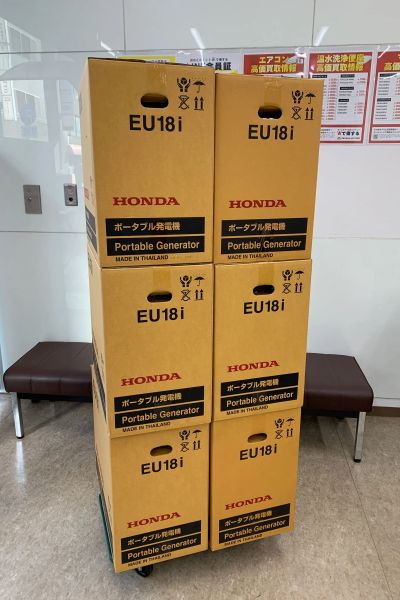 ホンダ(HONDA)   発電機　EU18i