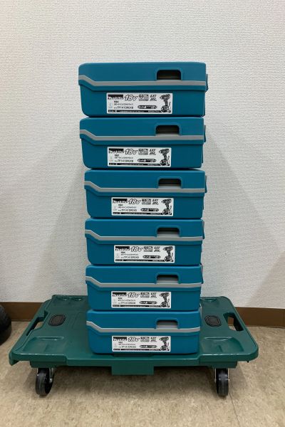 マキタ(Makita)　インパクトドライバー 　TP141DRGXB [黒]