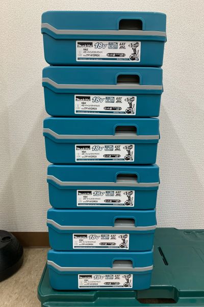 マキタ(Makita)　インパクトドライバー 　TP141DRGX [青]