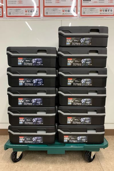 マキタ(Makita)　インパクトドライバー　TD173DRGXO [オリーブ]