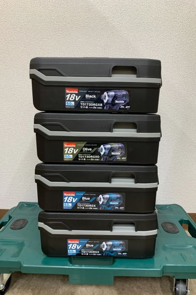 マキタ(Makita) 　インパクトドライバー 　TD173DRGXO [オリーブ]