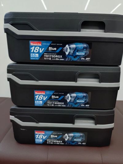 マキタ(Makita) 18V充電式インパクトドライバー TD173DRGX [青]