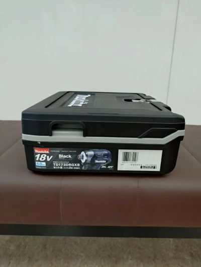 マキタ(Makita)　インパクトドライバー　TD173DRGXB [黒]