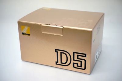 ニコン D5 XQD Type ボディ カメラ