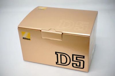 ニコン D5 XQD-Type ボディ カメラ