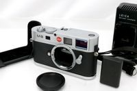 Leica M8