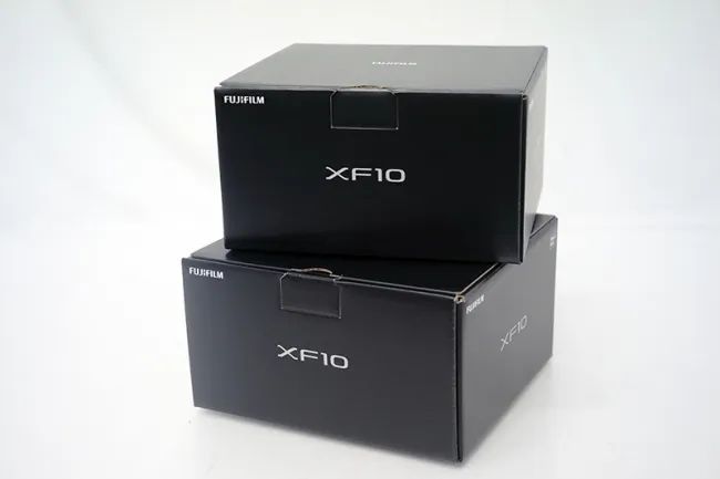 富士フイルム FUJIFILM XF10 カメラ