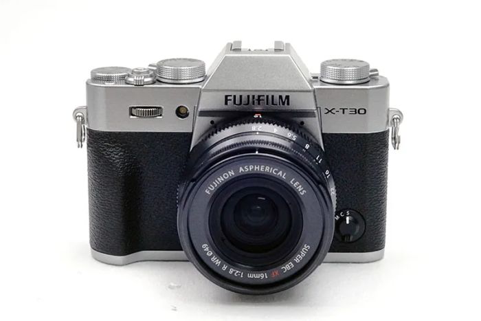 富士フイルム X-T30 ボディ シルバー ミラーレスカメラ