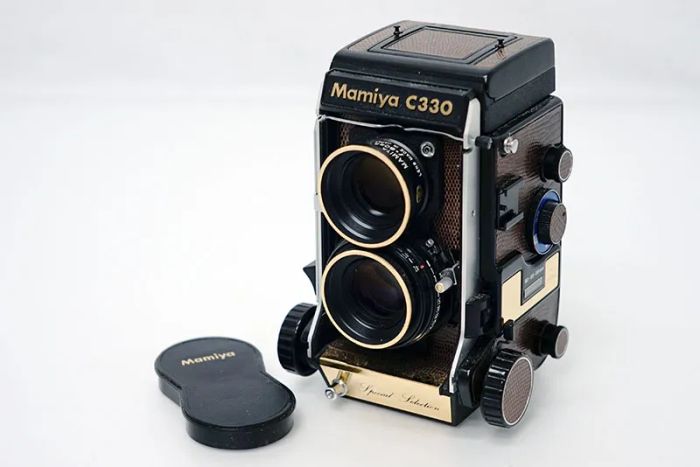 マミヤ C330 Special Selection ゴールドｘトカゲ革限定モデル 二眼レフカメラ 