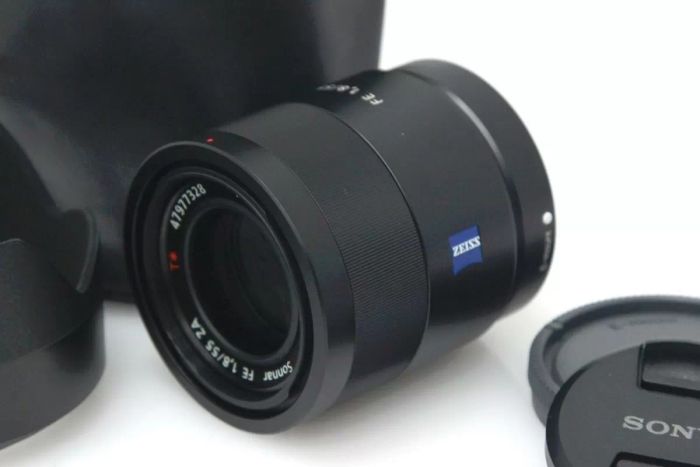 ソニー Sonnar T* FE 55mm F1.8 ZA