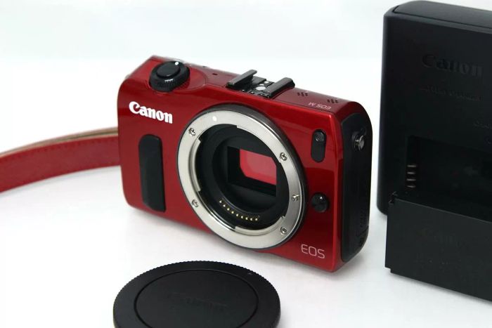キヤノン EOS M ボディ レッド