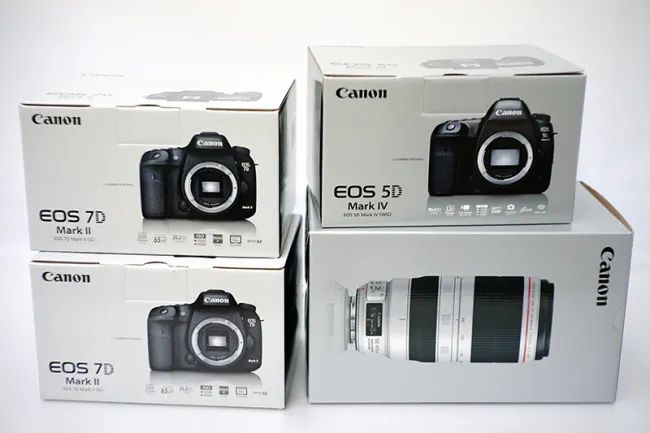 キヤノン EOS 7D Mark II ボディ - EOS 5D Mark IV ボディ カメラ