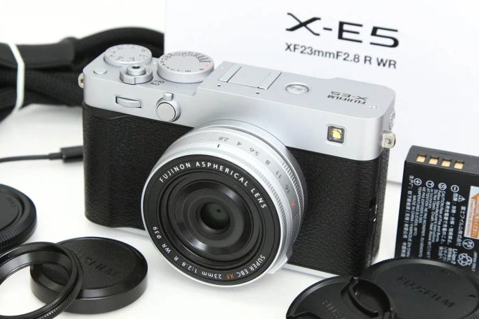 富士フイルム FUJIFILM X-E5 XF23mmレンズキット [シルバー]