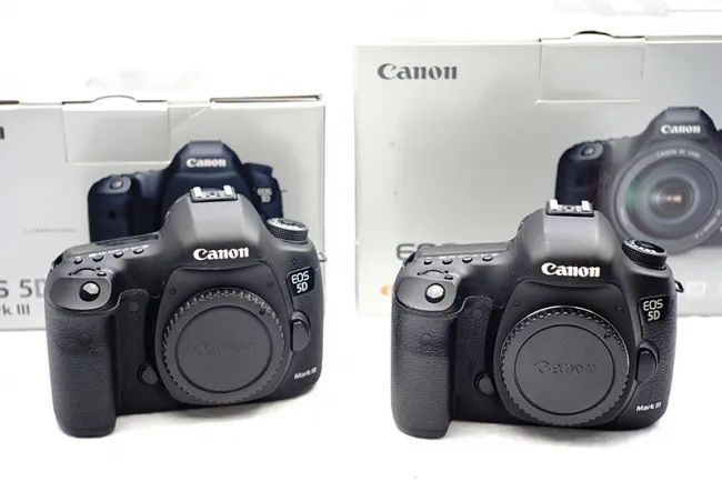 キヤノン EOS 5D Mark III ボディ カメラ