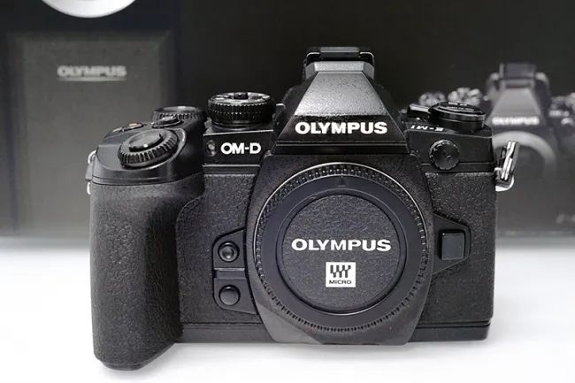 オリンパス OM-D E-M1 ボディ カメラ