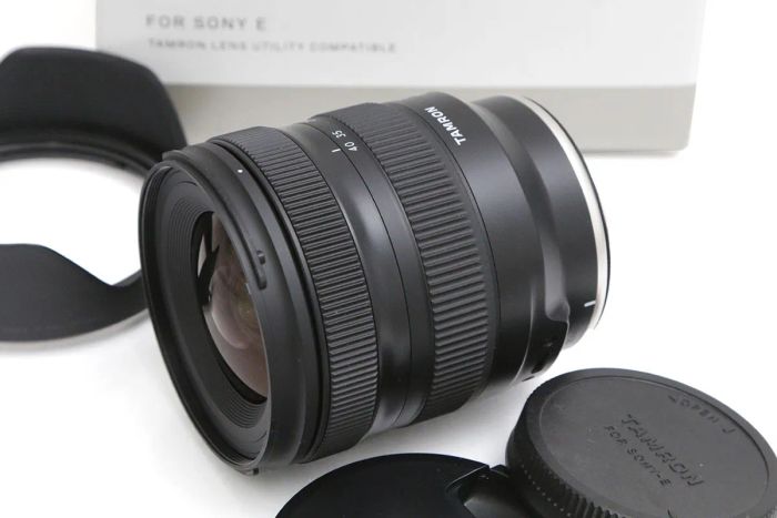 タムロン 20-40mm F/2.8 Di III VXD (Model A062)