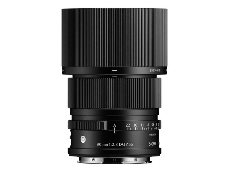 90mm F2.8 DG